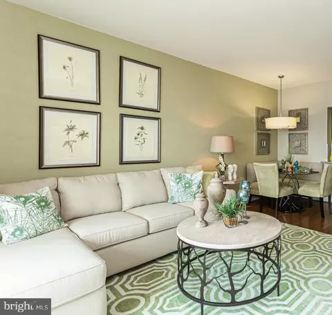 717 S Columbus Blvd #1012, Philadelphia, PA 19147
