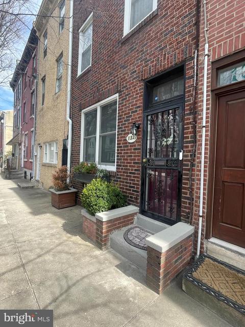 1337 N 2nd St, Philadelphia, PA 19122