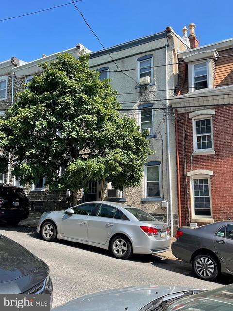 233 Hermitage St, Philadelphia, PA 19127