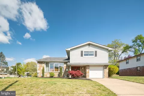 9240 Darlington Rd, Philadelphia, PA 19115