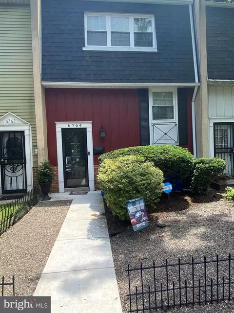 6764 Emlen St #17, Philadelphia, PA 19119