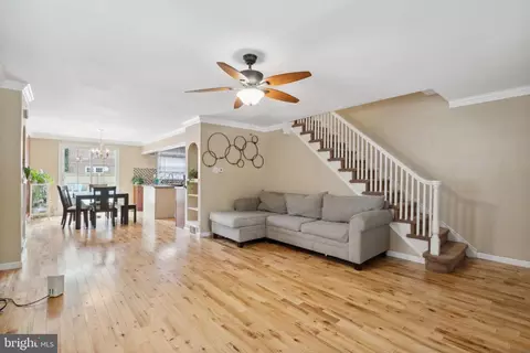 837 Longshore Ave, Philadelphia, PA 19111
