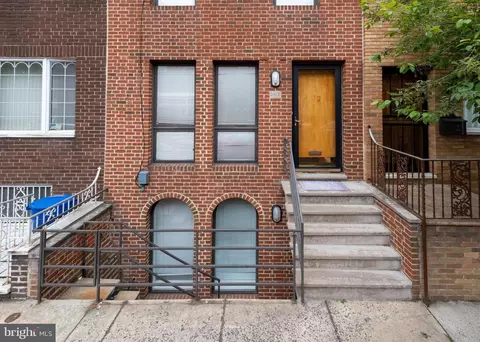 2412 S 15th St, Philadelphia, PA 19145