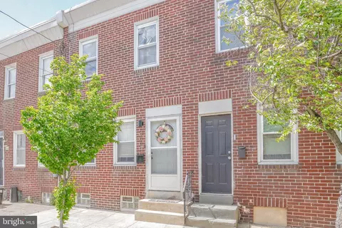 3382 Agate St, Philadelphia, PA 19134