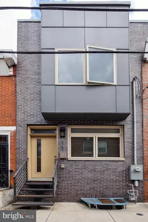 1317 S Mole St, Philadelphia, PA 19146