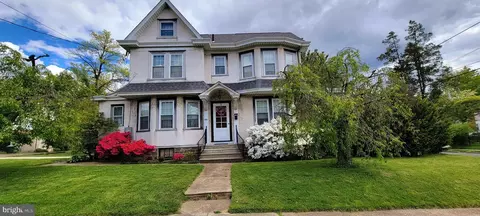 401 Borbeck Ave, Philadelphia, PA 19111
