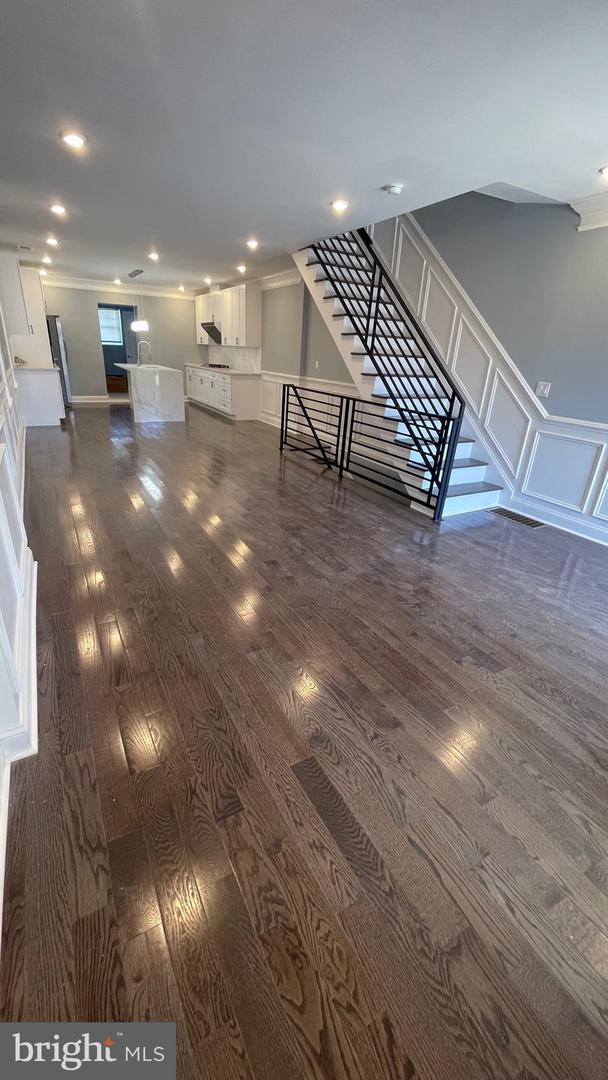  567 Martin St, Philadelphia, PA 19128 photo 13
