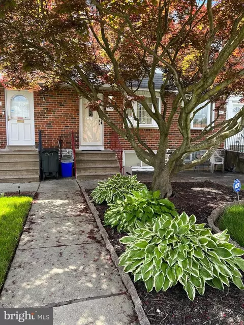 8449 Walker St, Philadelphia, PA 19136