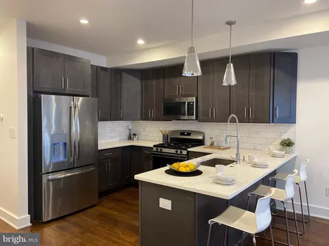 2440 Federal St #2, Philadelphia, PA 19146