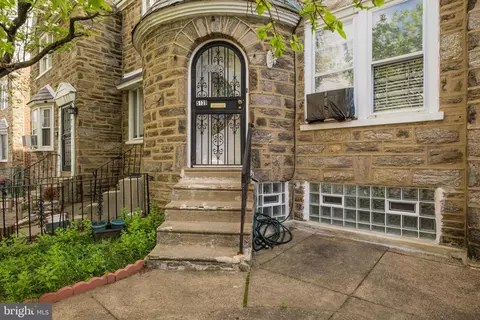 5139 D St, Philadelphia, PA 19120