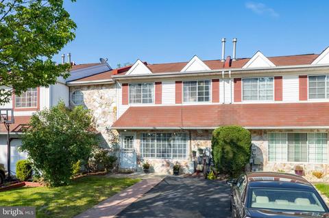 4413 Ernie Davis Cir, Philadelphia, PA 19154