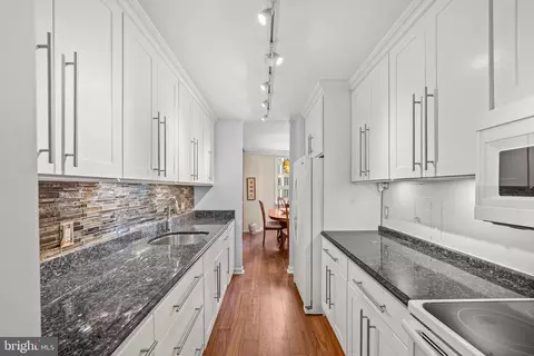 1901-45 John F Kennedy Blvd #706, Philadelphia, PA 19103