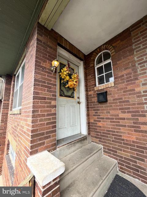 1469 Lardner St, Philadelphia, PA 19149