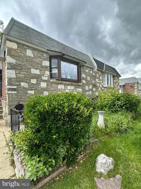 2016 Gorman St, Philadelphia, PA 19116