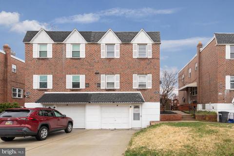 2736 Taunton St, Philadelphia, PA 19152