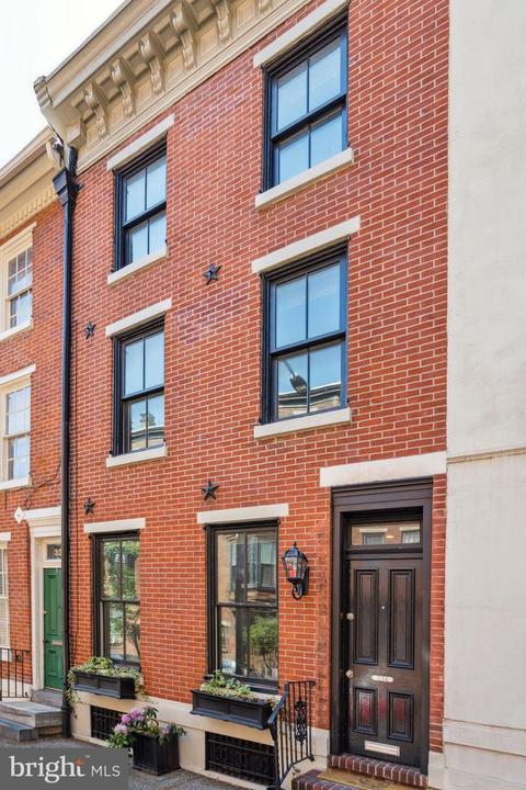 334 S 19th St, Philadelphia, PA 19103