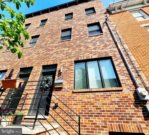 243 E Thompson St, Philadelphia, PA 19125