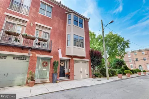 643 N Sydenham St, Philadelphia, PA 19130