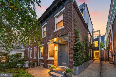 1420 E Palmer St, Philadelphia, PA 19125