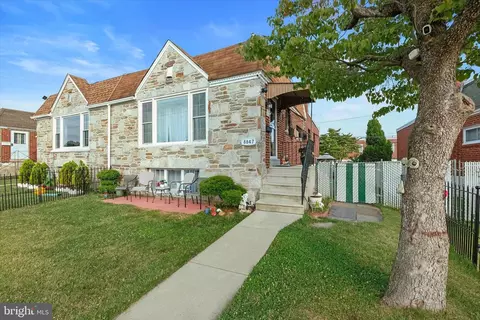 8847 Calvert St, Philadelphia, PA 19152