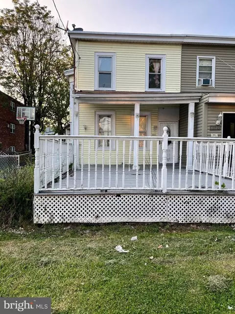 8022 Jackson St, Philadelphia, PA 19136