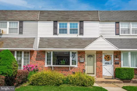 3580 Churchill Ln, Philadelphia, PA 19114