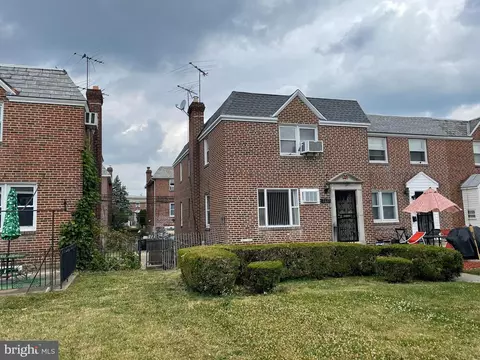 7537 Sherwood Rd, Philadelphia, PA 19151