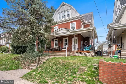 312-14 Loney St, Philadelphia, PA 19111