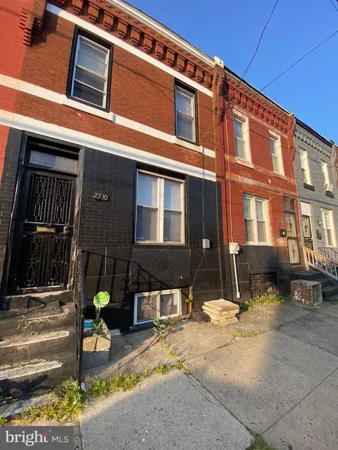 2530 W York St, Philadelphia, PA 19132