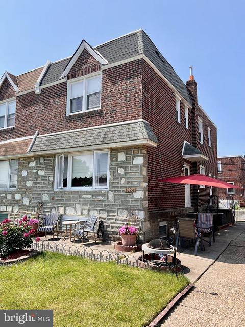 1824 Tustin St, Philadelphia, PA 19152