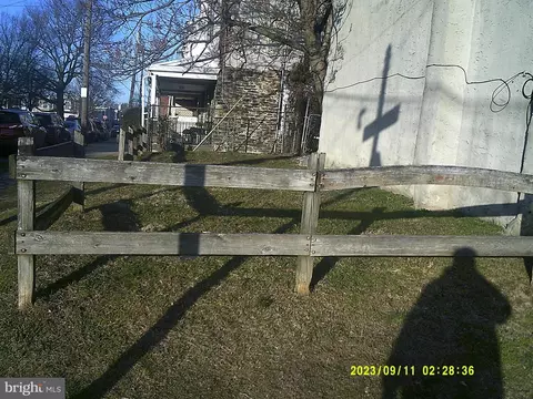 5645 Nelson St, Philadelphia, PA 19138