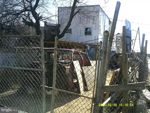 268 W Wensley St, Philadelphia, PA 19140