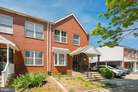 810 N Park Ave, Philadelphia, PA 19123