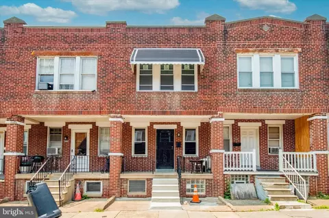 2062 Carver St, Philadelphia, PA 19124