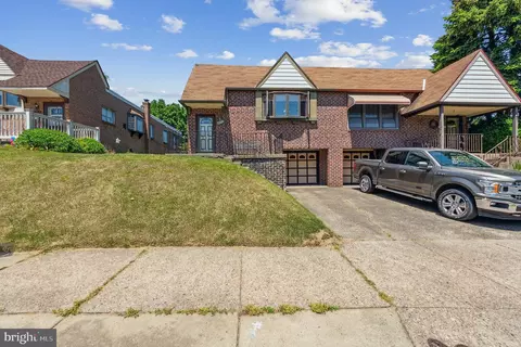 8232 Pine Rd, Philadelphia, PA 19111