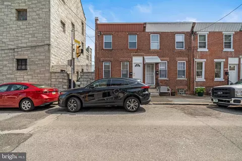 2337 E Albert St, Philadelphia, PA 19125