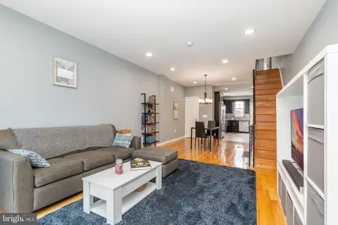 2426 S Hicks St, Philadelphia, PA 19145