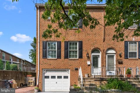 211 Nauldo Rd, Philadelphia, PA 19154