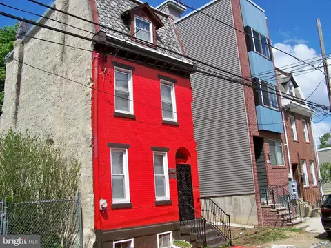 2118 N 7th St, Philadelphia, PA 19122