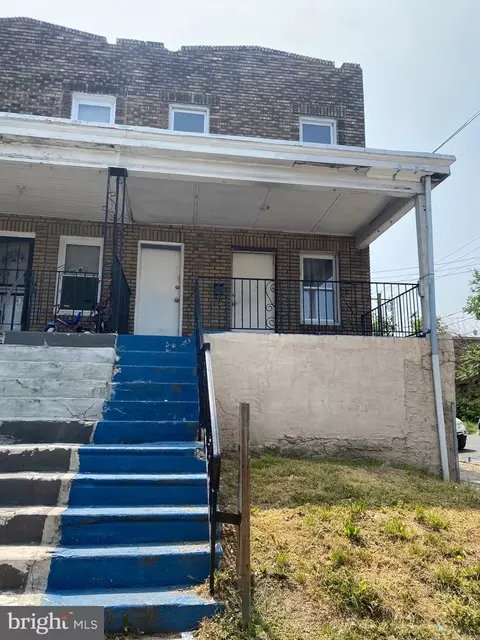 6101 Hegerman St, Philadelphia, PA 19135