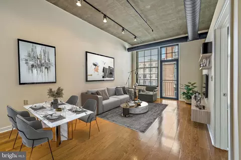 112 N 2nd St #5F3, Philadelphia, PA 19106