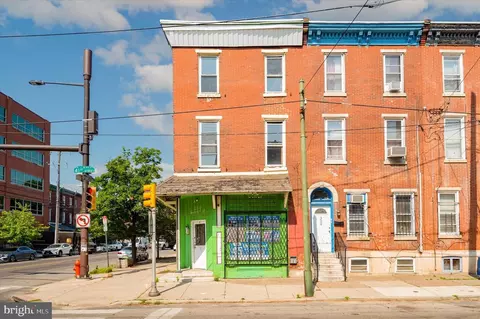 300 N 41st St, Philadelphia, PA 19104