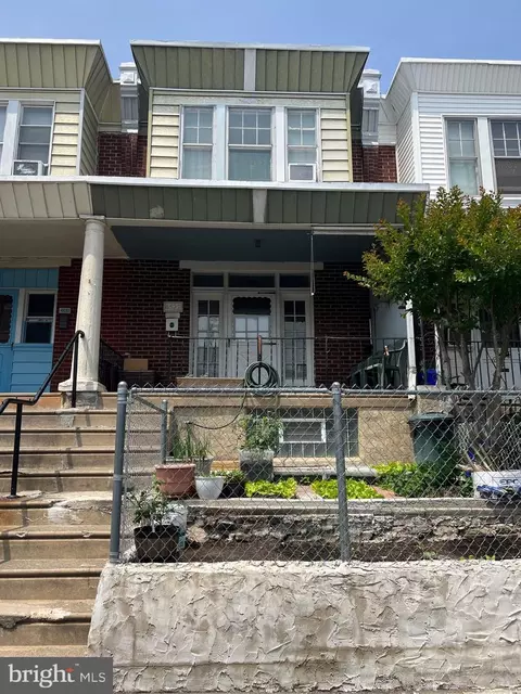 4622 C St, Philadelphia, PA 19120