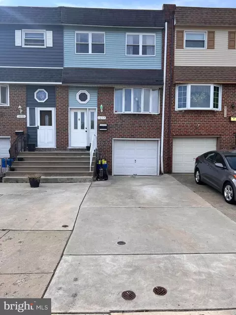 3257 Morning Glory Rd, Philadelphia, PA 19154