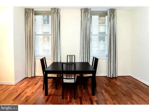 160018 Arch St #1004, Philadelphia, PA 19103