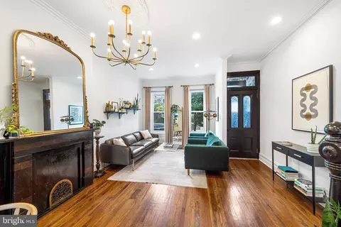 939 N 26th St, Philadelphia, PA 19130