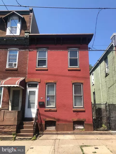 3526 K St, Philadelphia, PA 19134