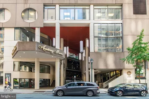 1420 Locust St #32C, Philadelphia, PA 19102