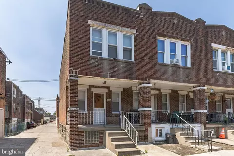 2094 Carver St, Philadelphia, PA 19124
