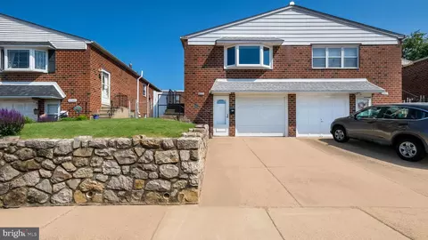8543 Ridgeway St, Philadelphia, PA 19111